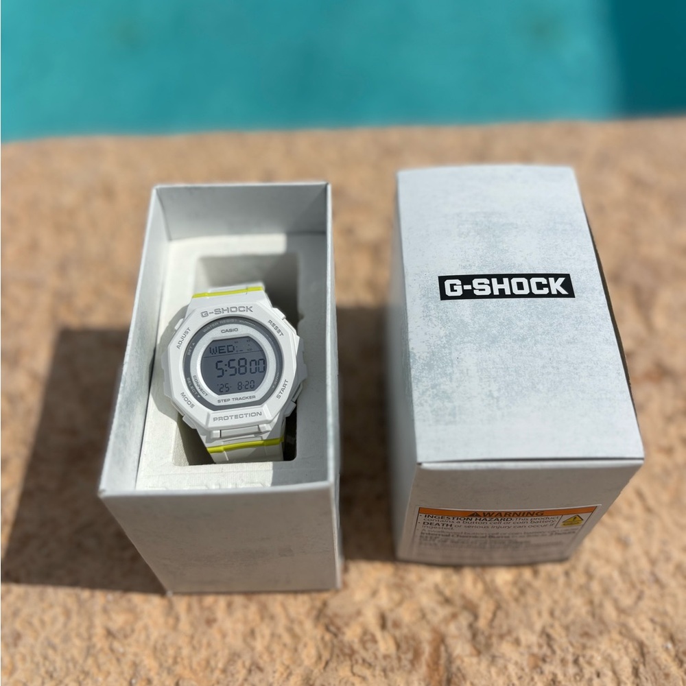 G-Shock White and Green Digital Watch - Picture 9 of 9